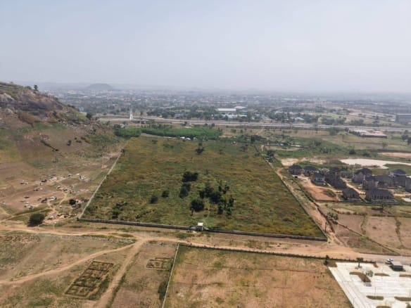 ♦️MIXED USE LAND AT KUKWABA DISTRICT ABUJA 3 ♦️MIXED USE LAND AT KUKWABA DISTRICT ABUJA