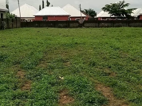 Hot deal in a highly developed residential area in Abuja South for Sale 22 Hot deal in a highly developed residential area in Abuja South for Sale