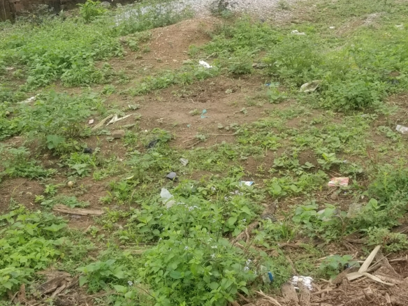 Amazing plot of land with uncompleted four bedroom apartment 4 Amazing plot of land with uncompleted four bedroom apartment