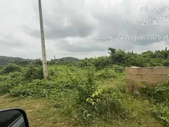 Acres of Land available at ayegun road oleyo - beside Adron homes, dada village.
