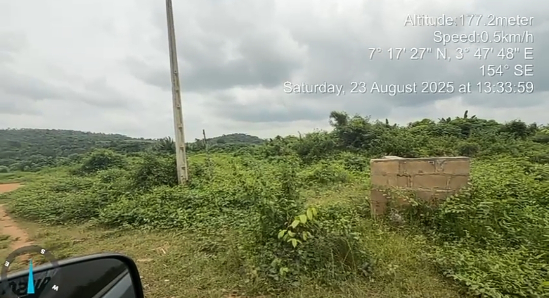 Acres of Land available at ayegun road oleyo - beside Adron homes, dada village.